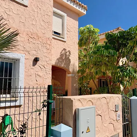 Bahari Marinas - Tu Duplex Con Jardin Privado! *
